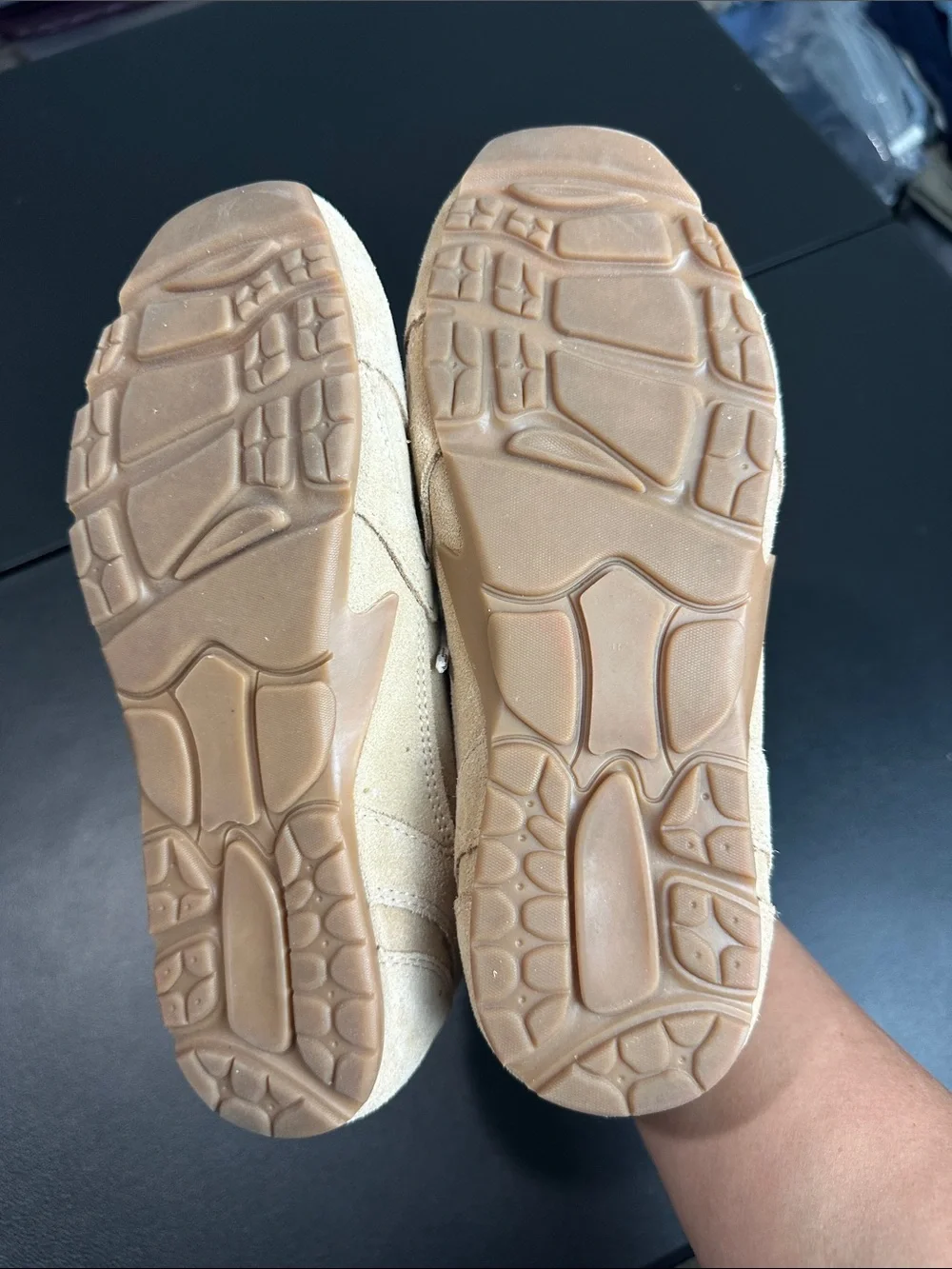 Steve Madden Suede Casual Sneakers in Tan with Dual Laces size 6.5